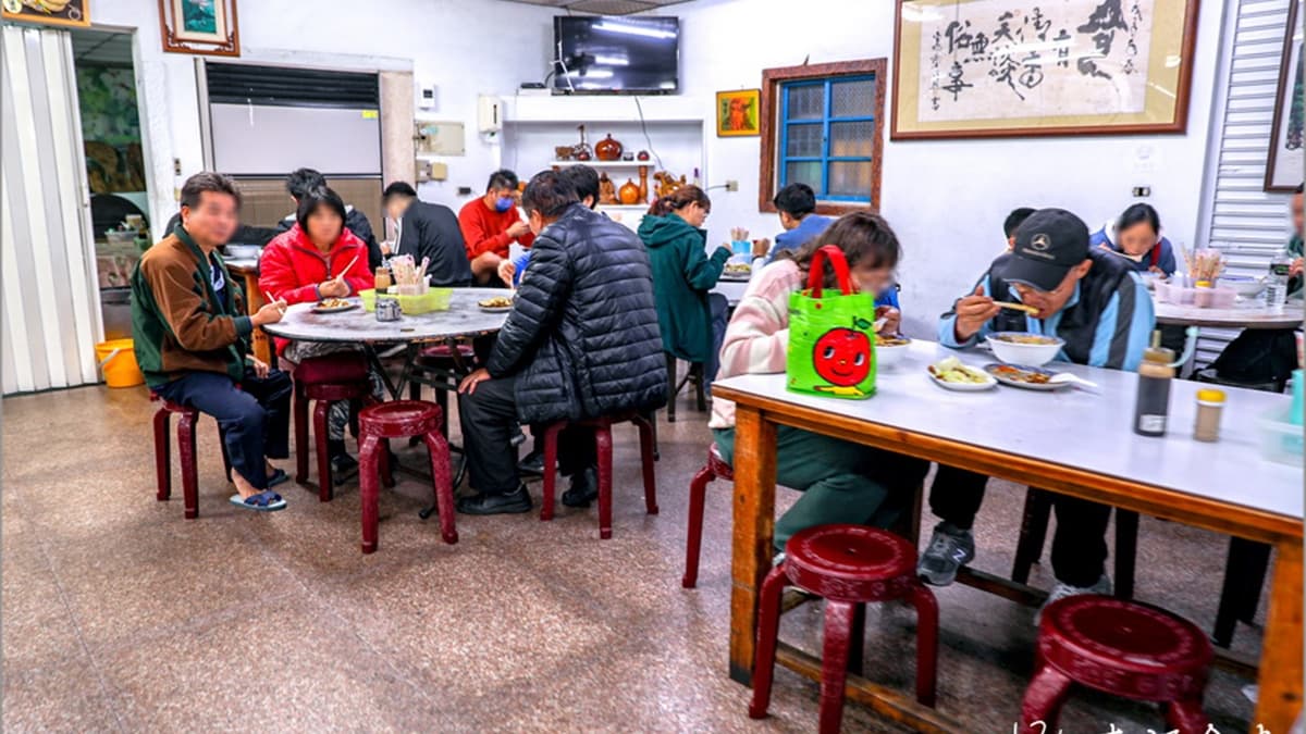 用餐空間挺大的，雖然人來人往但不太需要排隊等位。（圖片來源：13‘s幸福食光）