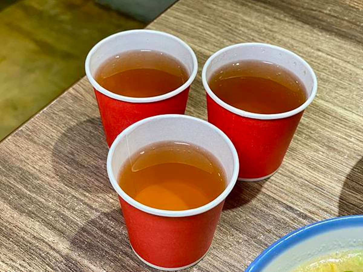 好吃到周董也朝聖！「台北第一蝦仁飯」暴紅吃法必搭半熟蛋，用餐人潮天天滿