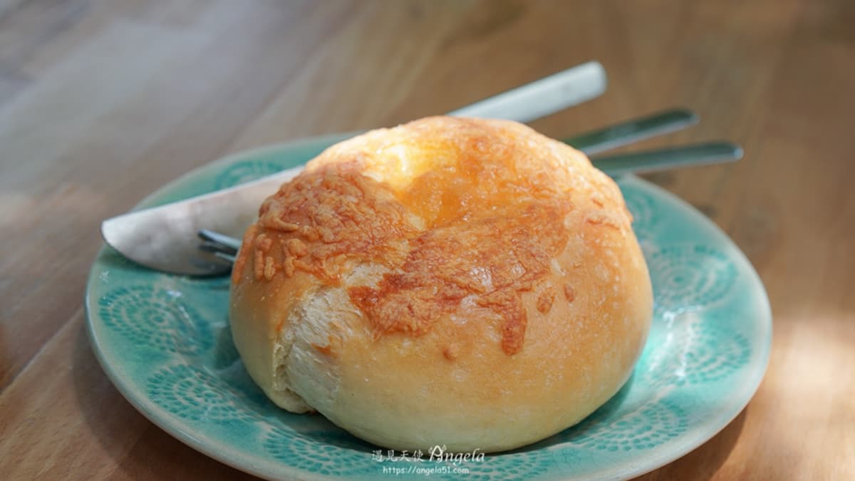 墨西哥辣椒起司貝果，鹹香味道與軟中帶點韌性。（圖片來源：遇見天使Angela）