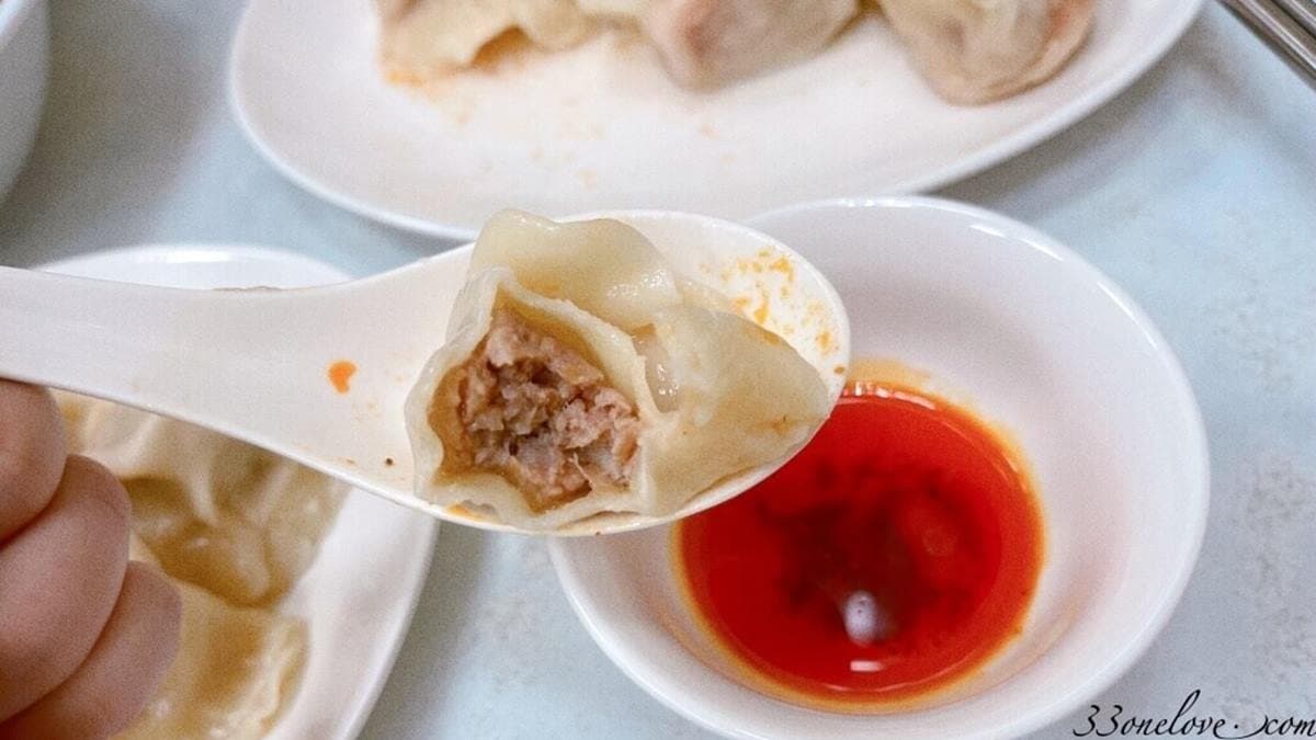 招牌水餃推薦可以配店家特製的XO醬更夠味。（圖片來源：閃閃玩樂）
