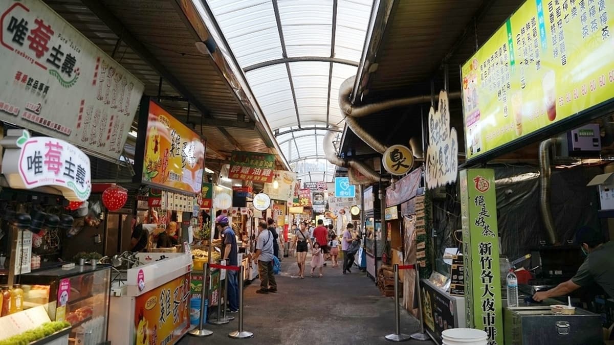 夜市占地6000坪，環境舒適、道路寬敞，真的超好逛。（圖片來源：東蛙池塘）