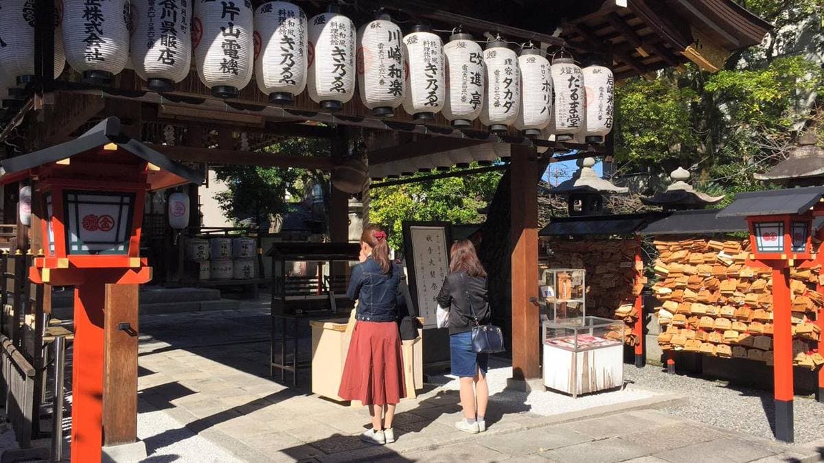 神社是以斬惡緣、結良緣聞名，主要是祭祀崇德天皇。（圖片來源：蜜絲米的散步生活）
