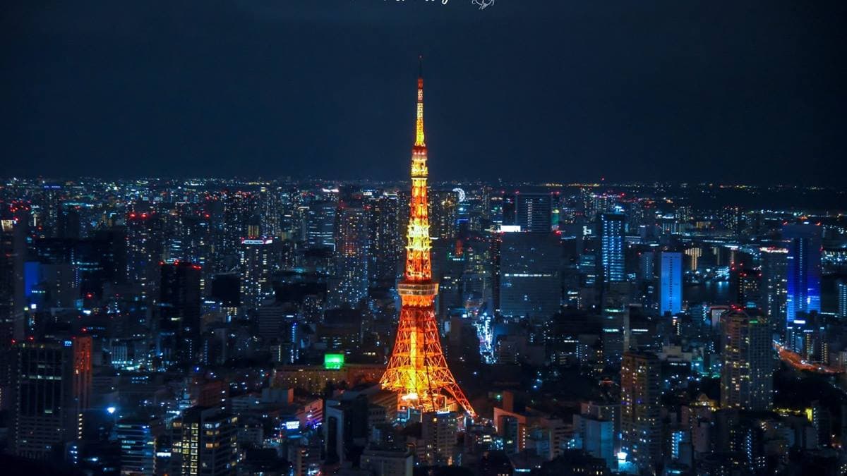 傍晚時東京鐵塔會點燈超美，因此是許多情人約會的首選。（圖片來源：晏世旅攝）