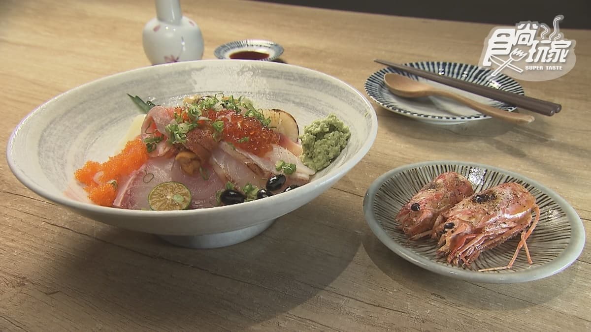 主打各式丼物、刺身和燒物。