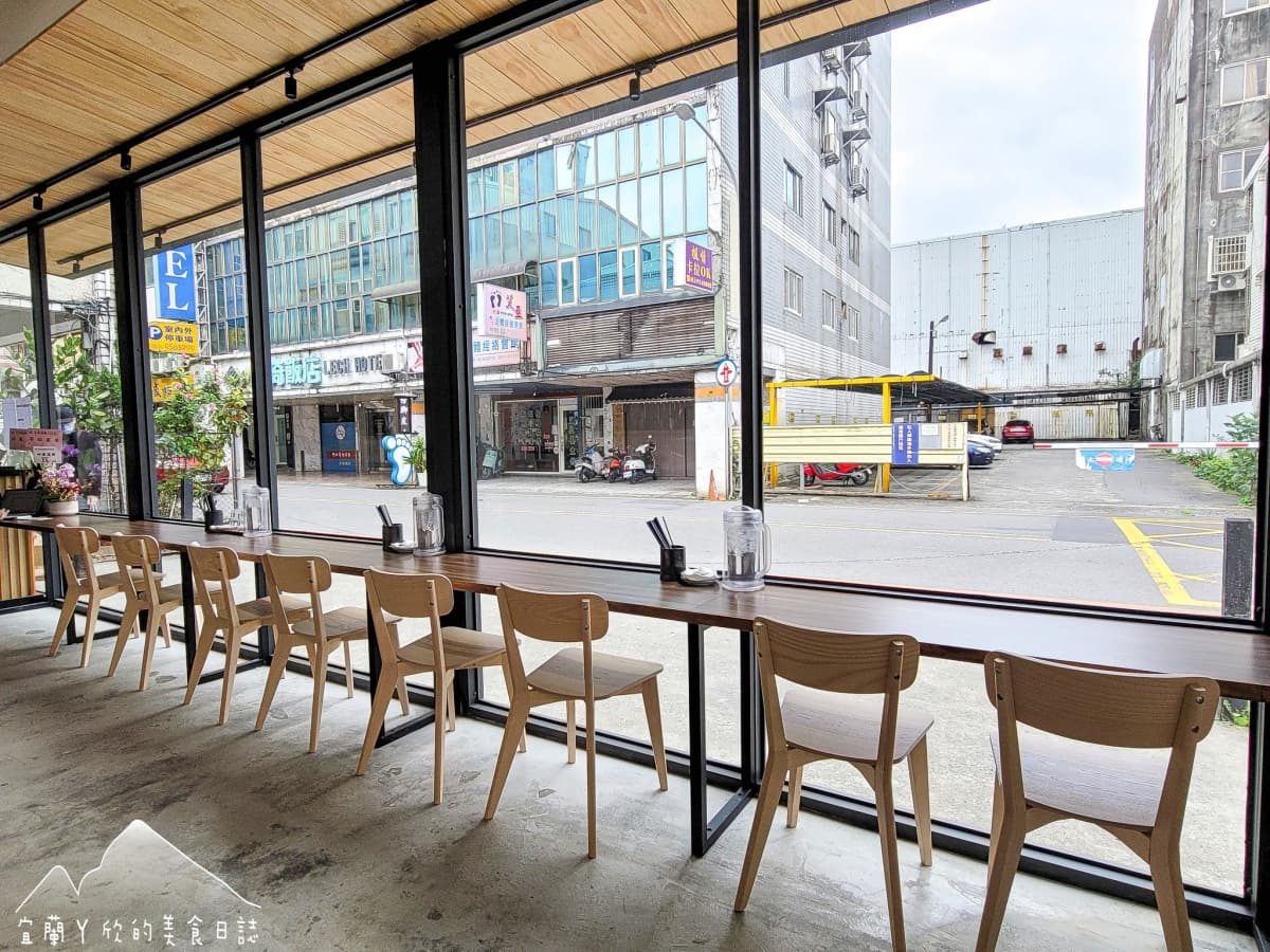 花蓮「排隊麵店」登陸北部！免費加湯加麵超佛，老饕最愛「膠原蛋白魚湯」