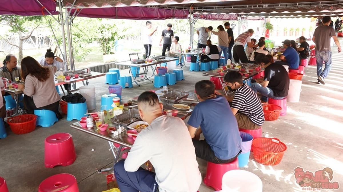 店內分為室內和室外用餐區。（圖片來源：熱血玩台南。跳躍新世界）