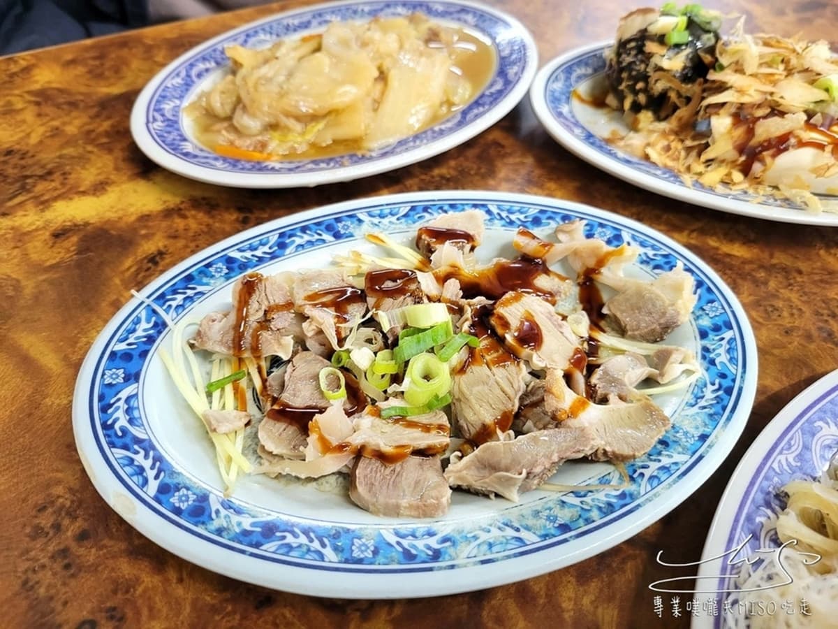 飯＋湯只要55元！桃園「佛系赤肉羹」24小時都能嗑，30元炒米粉CP值爆表