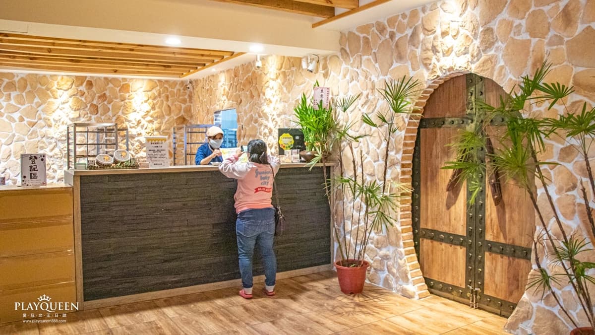 「短腿阿鹿」每間分店都販售不同口味的曲奇餅乾。（圖片來源：愛玩女王）