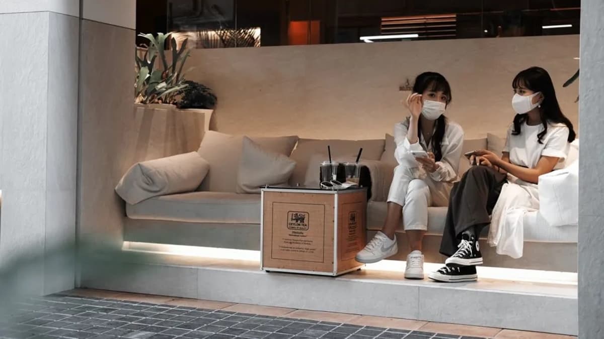 店家雖以外帶模式為主，但也有少數的座位可以坐。（圖片來源：肉依小姐吃什麼）