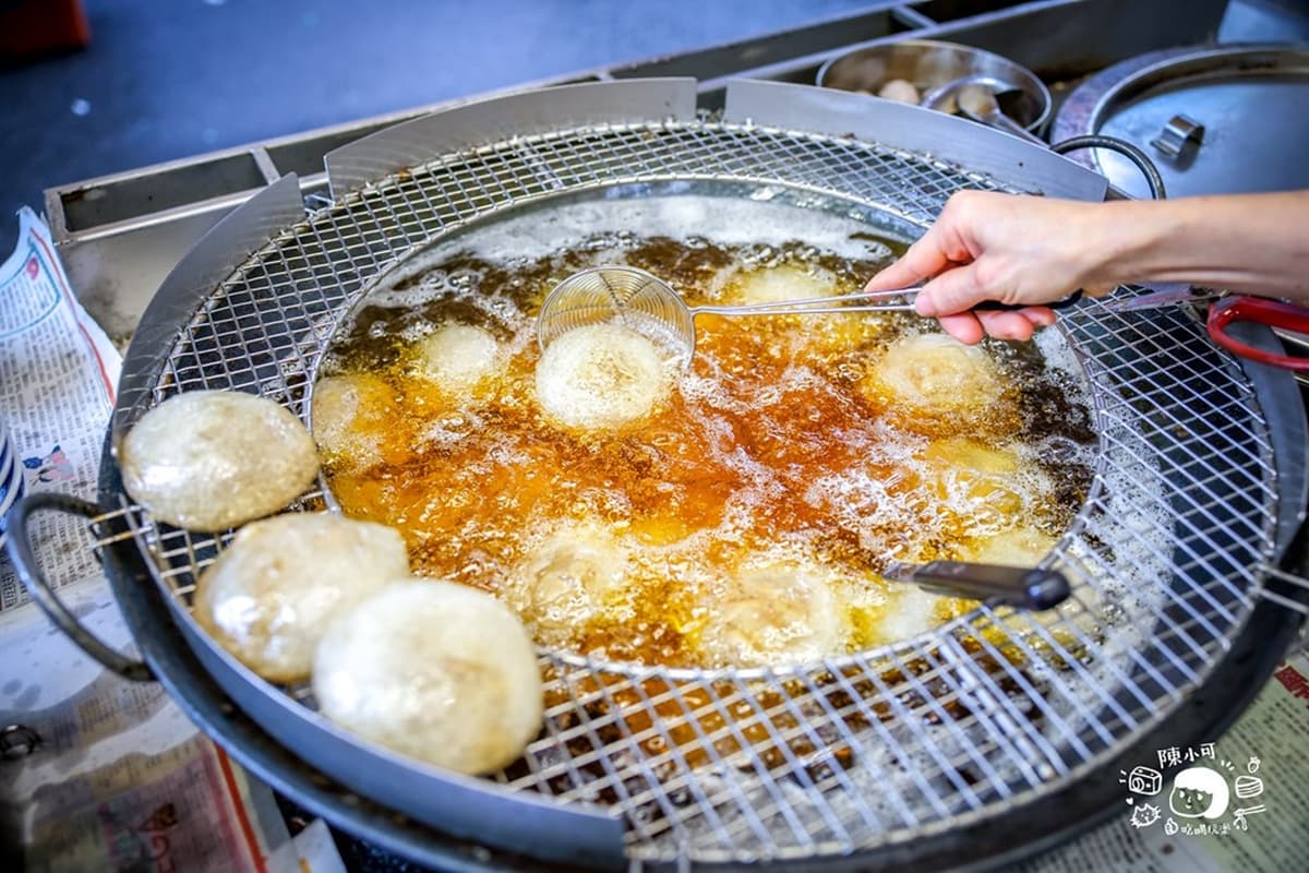 整套65元吃飽飽!夜市「滿料肉圓」三重人都激推,貢丸湯還能無限續湯喝到爽 整套65元吃飽飽!夜市「滿料肉圓」三重人都激推,貢丸湯還能無限續湯喝到爽