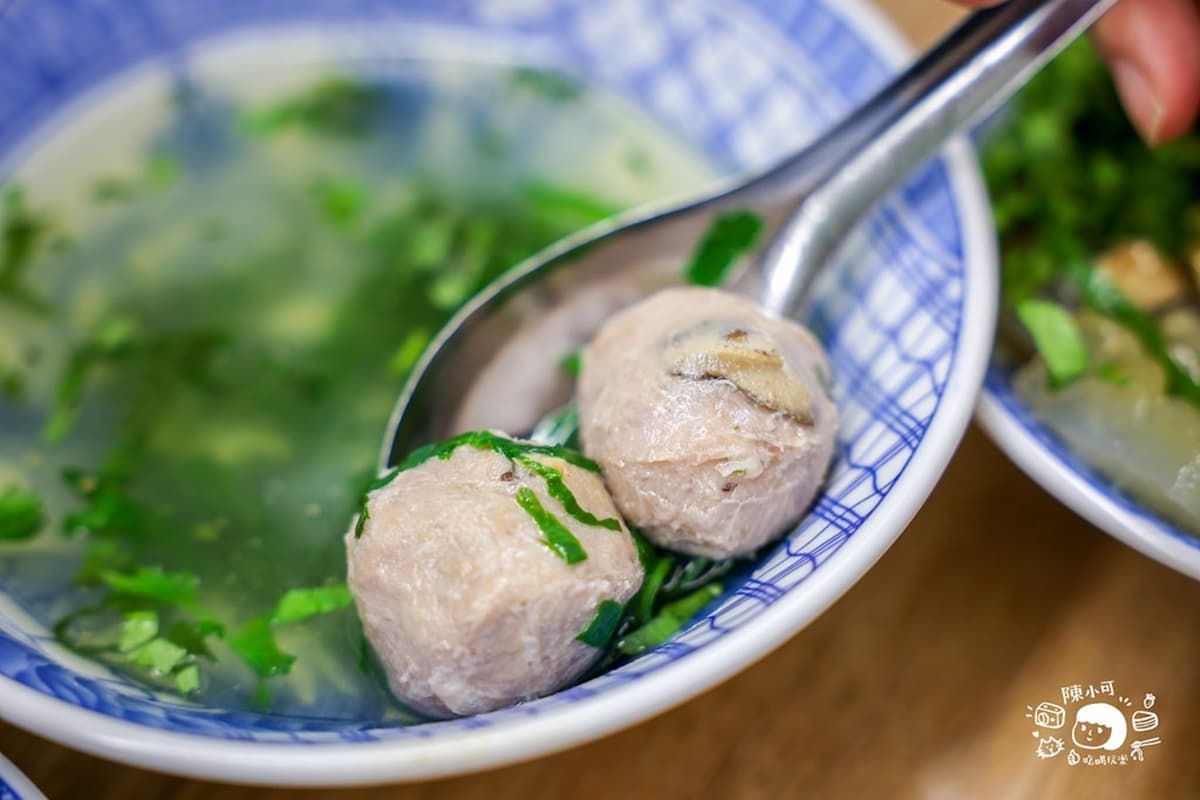 整套65元吃飽飽!夜市「滿料肉圓」三重人都激推,貢丸湯還能無限續湯喝到爽 整套65元吃飽飽!夜市「滿料肉圓」三重人都激推,貢丸湯還能無限續湯喝到爽