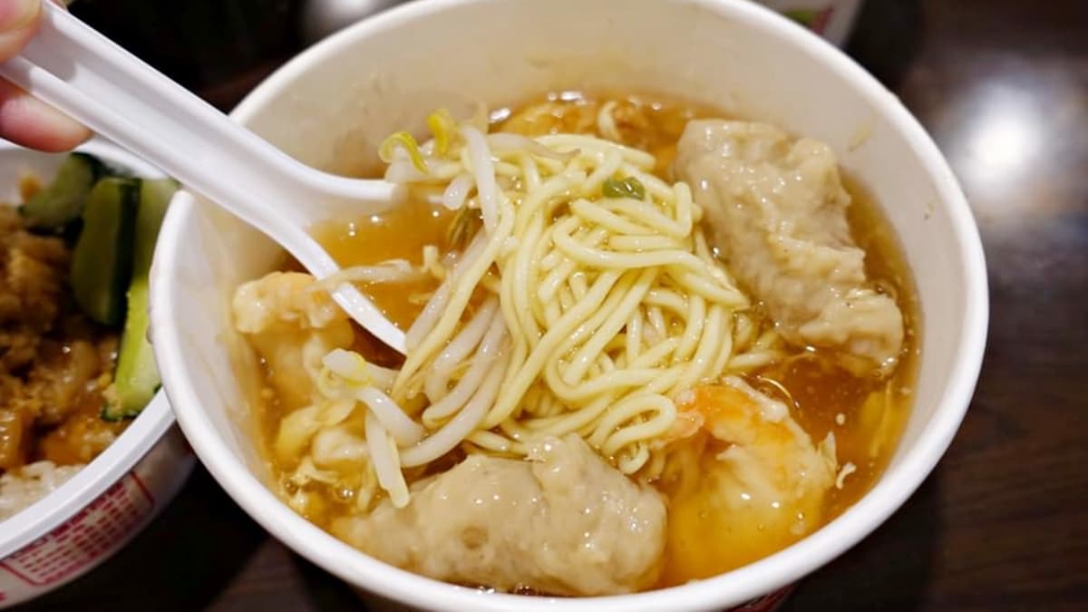 每一口麵都吸附著濃稠的湯汁。（圖片來源：水晶安蹄不務正業過生活）
