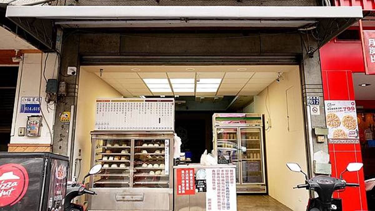 「品包子」從南投草屯夯到台中，草屯總店已經是傳承三代的老字號。（圖片來源：美食鐵粉靜香兒）