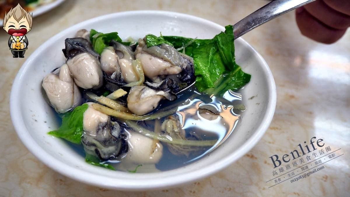 「蚵仔湯」很大碗，讓人滿意，喜歡蚵仔的朋友可以吃得很過癮。（圖片來源：班班美食生活圈）