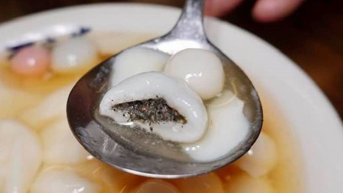 獨門的「黑心白玉」在小湯圓中包入芝麻餡，可愛又好吃。（圖片來源：貓大爺部落格）