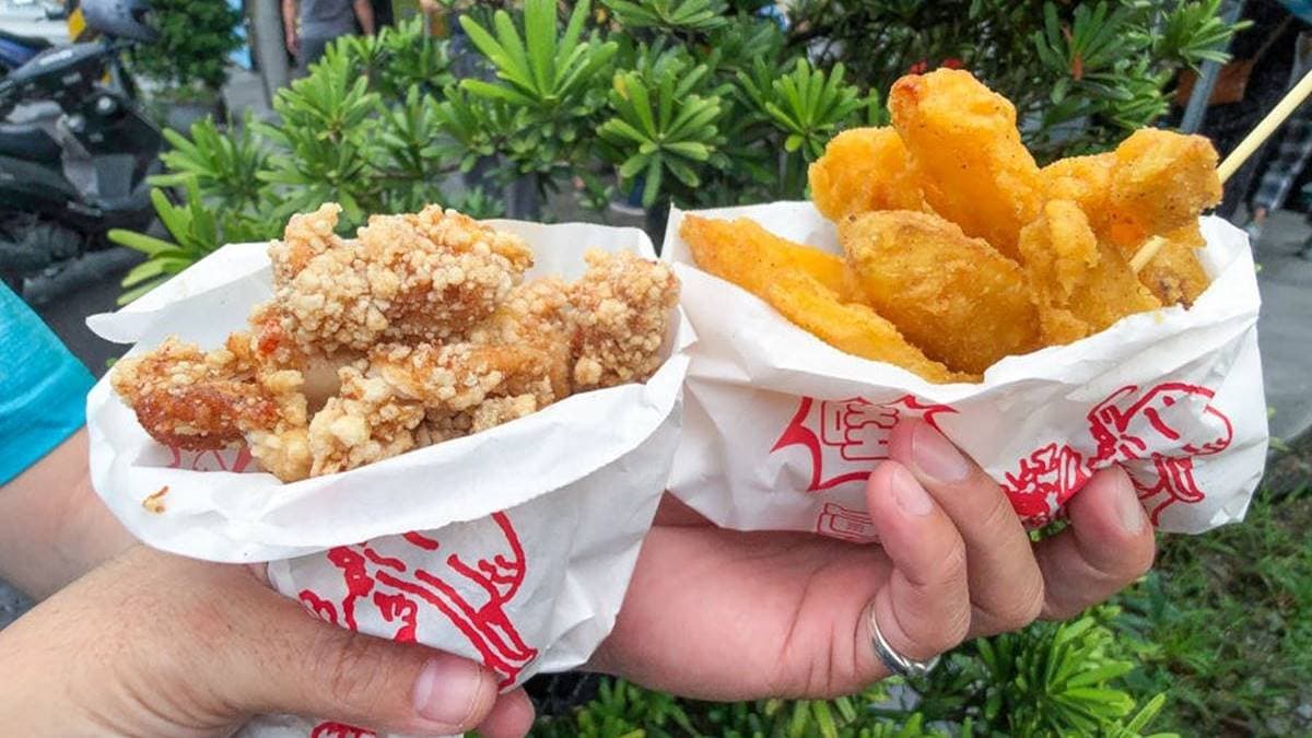炸地瓜酥脆香甜，鹽酥雞肉質軟嫩，帶有南部人喜歡的甜味。（圖片來源：跟著尼力吃喝玩樂）
