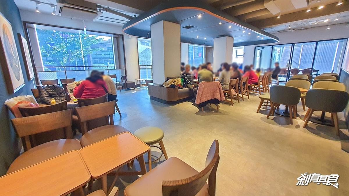 用餐區設置在２樓，空間很寬敞。（圖片來源：剎有其食）