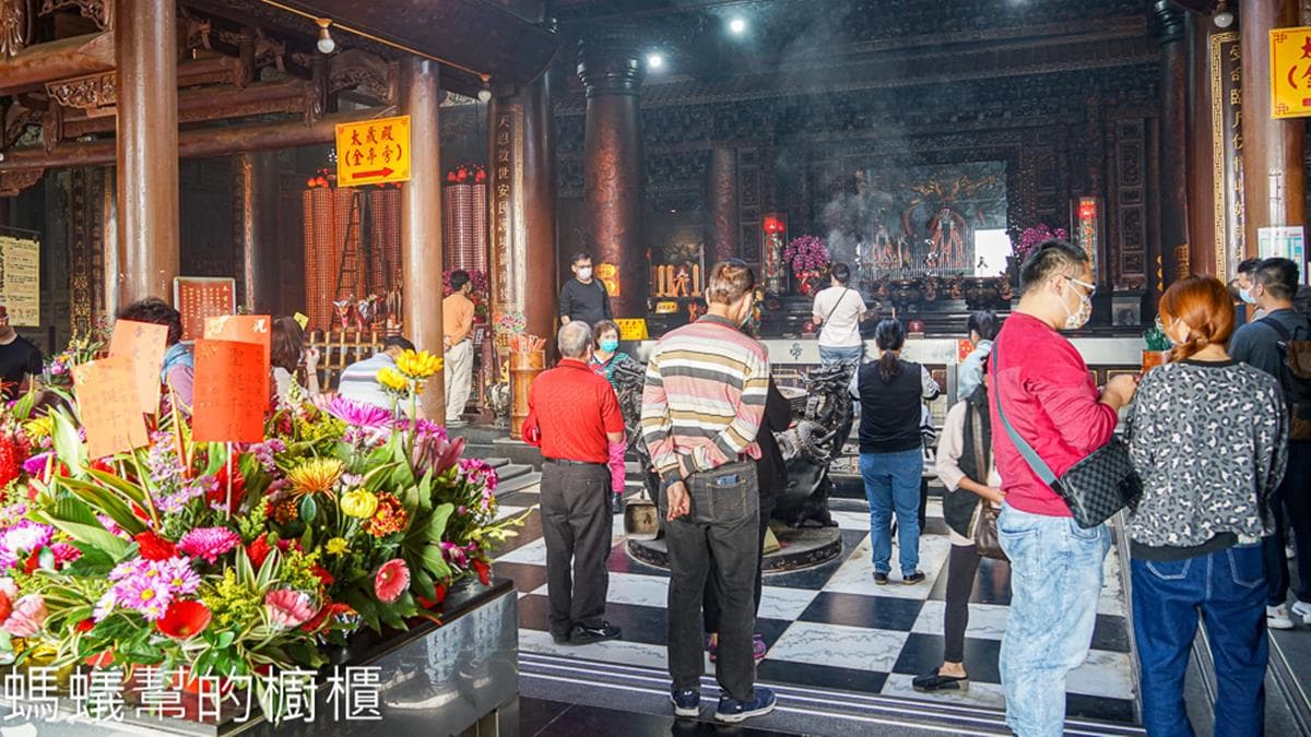 「松柏嶺受天宮」海拔400多公尺，遼闊的視野讓人心曠神怡。（圖片來源：螞蟻幫的櫥櫃）