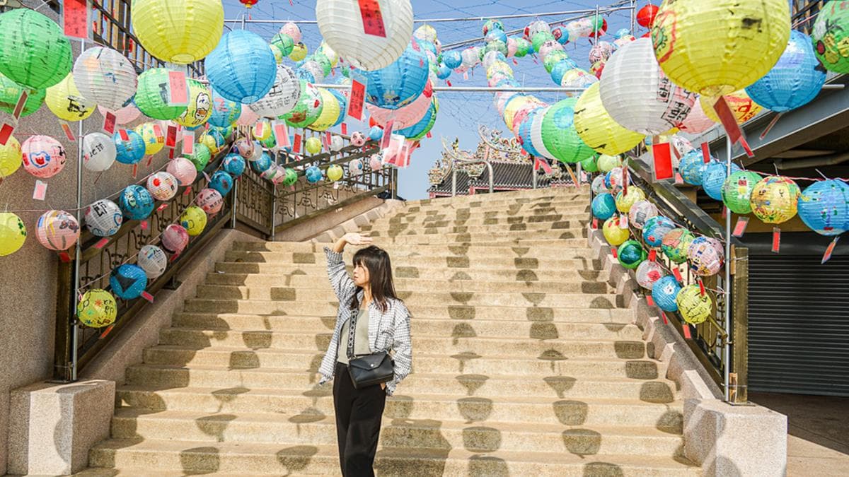 日前因元宵節，在周圍打造彩繪燈籠海美景。（圖片來源：螞蟻幫的櫥櫃）
