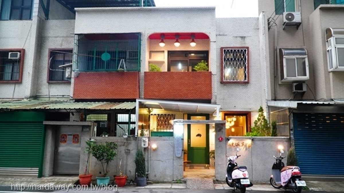 店外觀是舊式庭院建築。（圖片來源：hy321250財經資料、旅遊、資訊及美食心得記錄處）