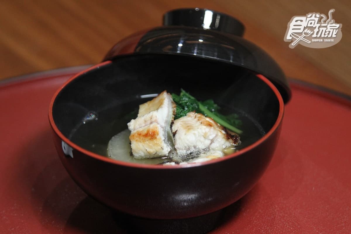 活鰻新鮮直送!600萬大改造,嘉義檜木老屋變身「懷石料理」口碑暴紅 活鰻新鮮直送!600萬大改造,嘉義檜木老屋變身「懷石料理」口碑暴紅