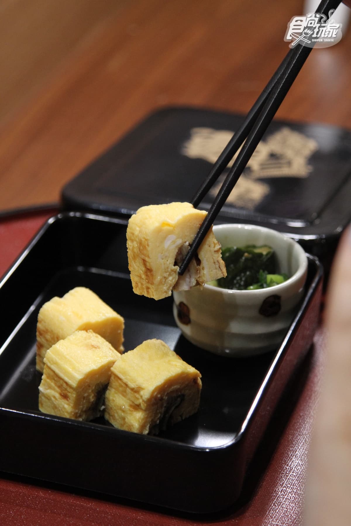 鰻魚玉子燒香氣四溢，令人食指大動。