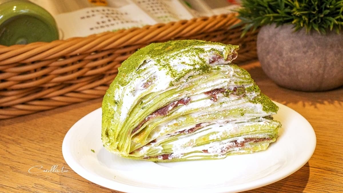 店裡過去還曾推出「香菜千層蛋糕」等驚世甜點，挑戰香菜控的味蕾。（圖片來源：卡琳。摸魚兒趣）