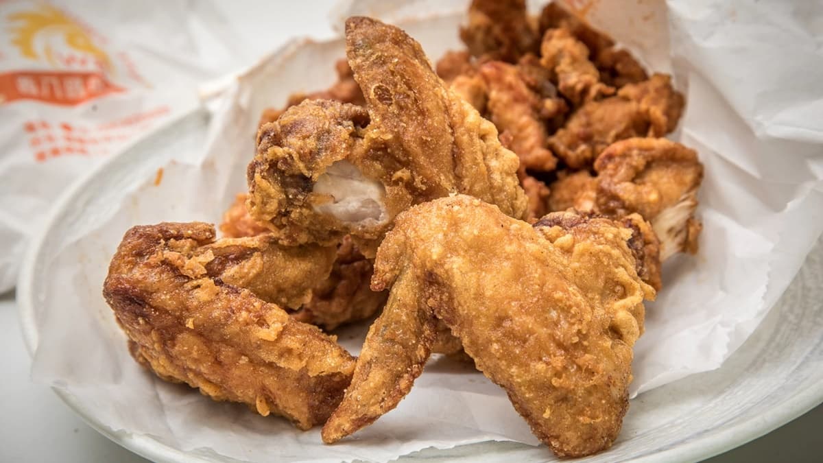 炸雞翅口味很不錯，外帶回家吃也還保有酥脆口感。（圖片來源：大手牽小手玩樂趣）