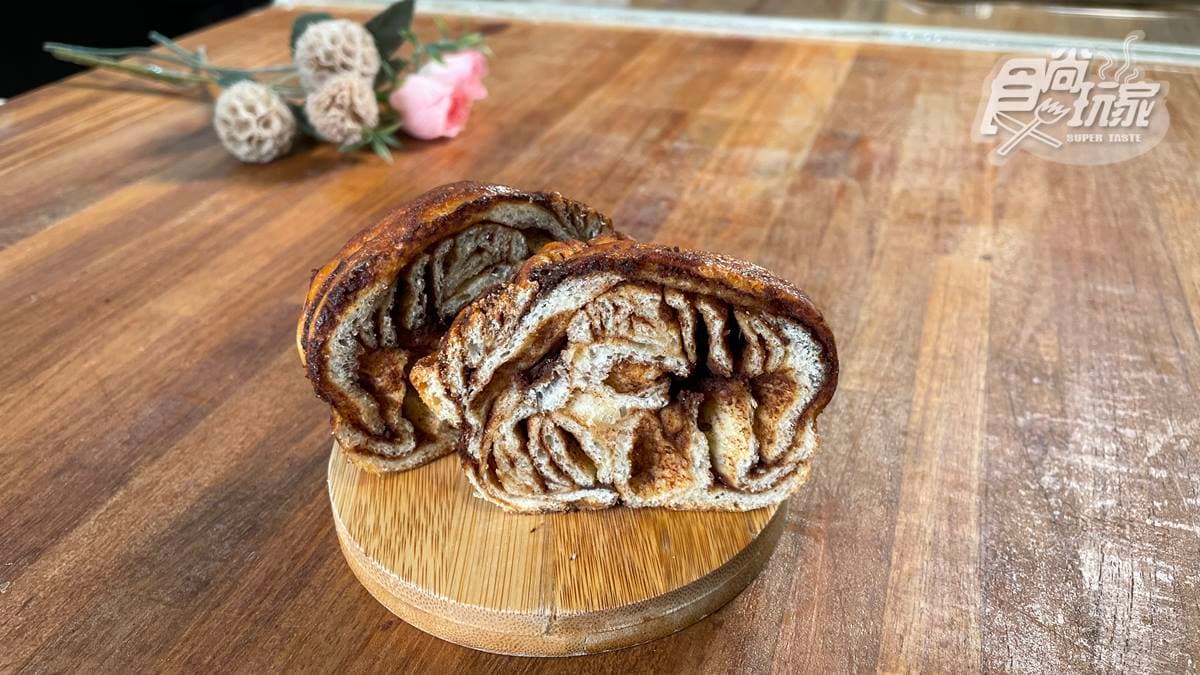 店家的肉桂捲都是經過精心手作，費工又費時。