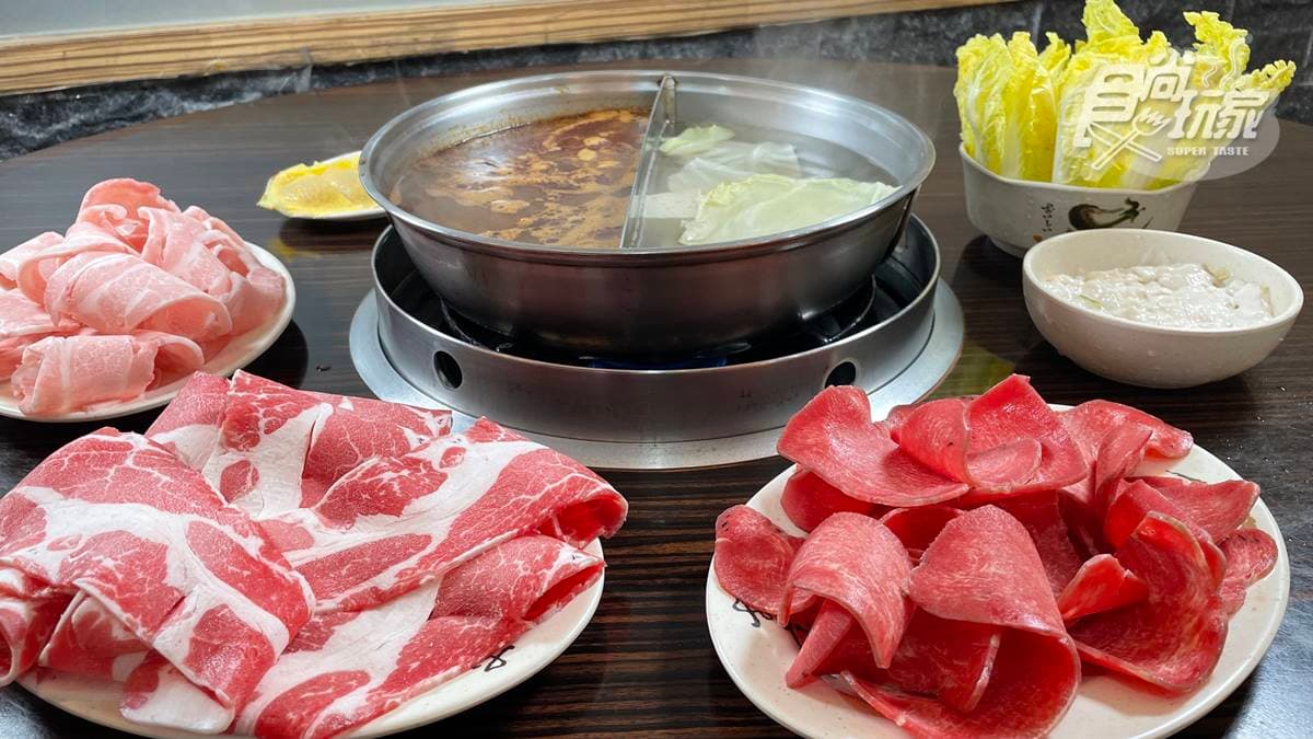 口感激似果凍！老饕激推麻辣鍋小禎也認證，Ｑ嫩鴨血、豆腐吸飽湯汁超入味