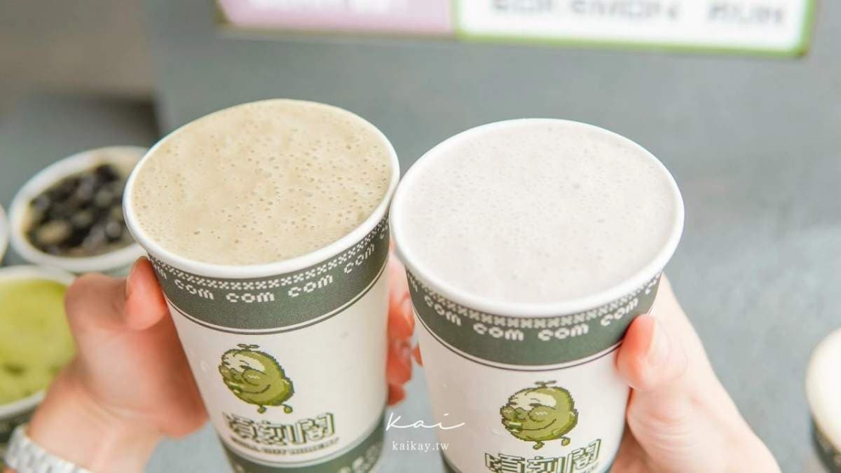 用濃厚的綠豆沙加入鮮奶打成的綠豆沙牛奶也太好喝。（圖片來源：凱的食尚日記）