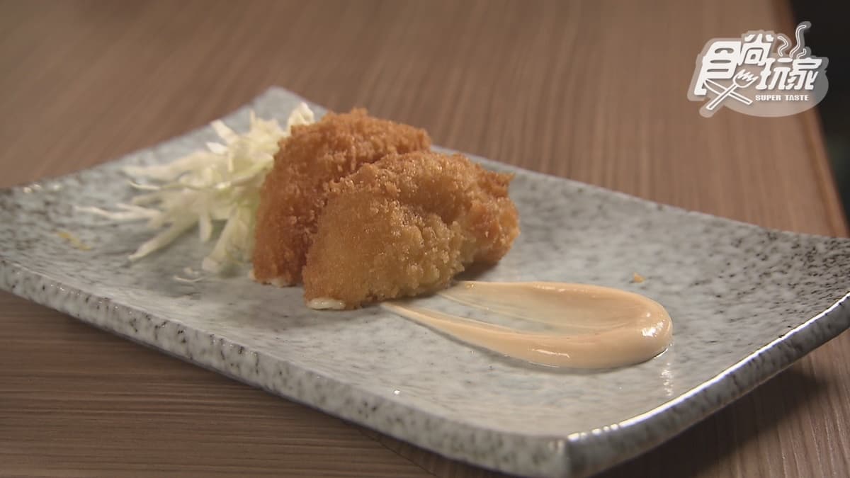 「起司可樂餅」吃起來濃郁鹹香。