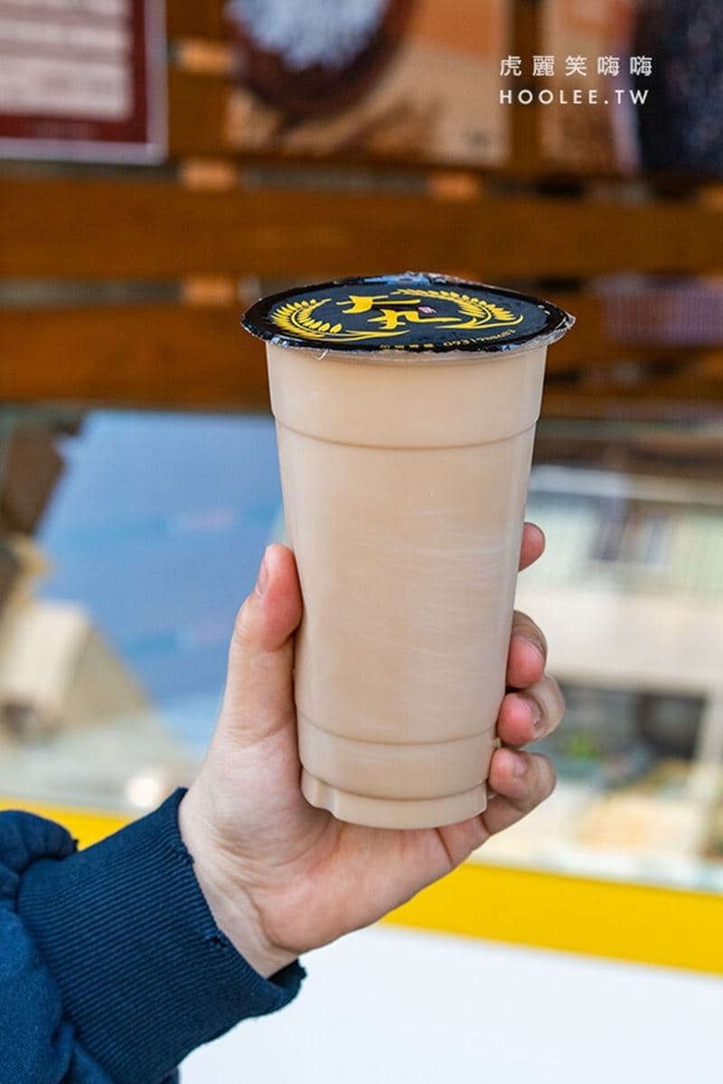 30種配料任你選！高雄「古早味飯糰」餡料塞到滿，牽絲起司、爆漿雙蛋都唰嘴