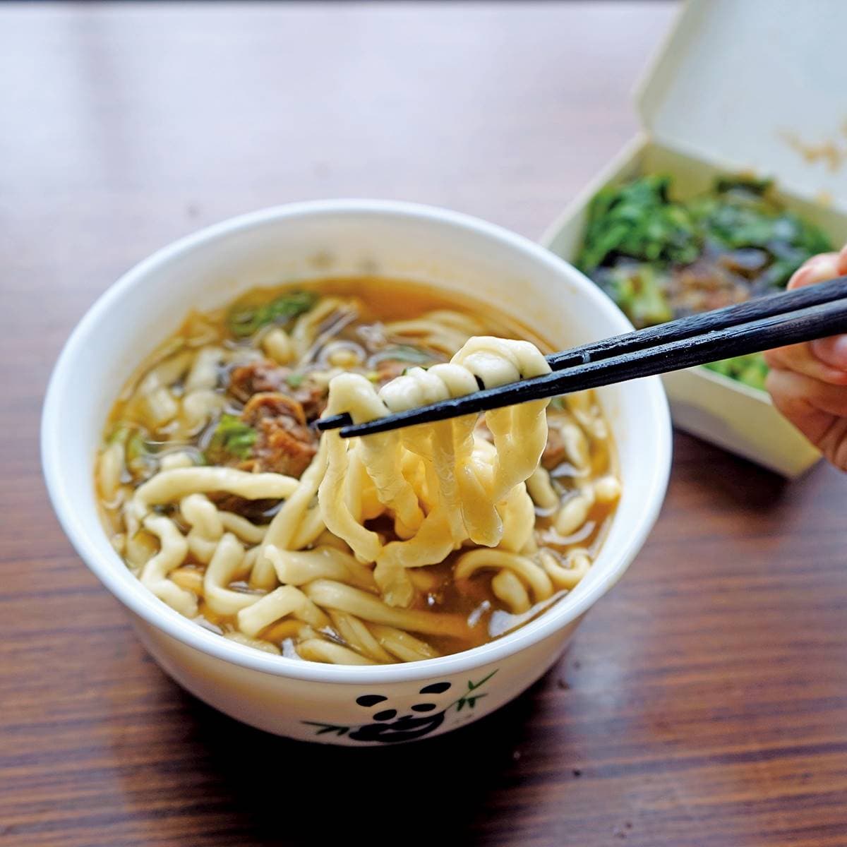 乾麵的熱量竟比湯麵高！營養師揭「麵食４要訣」，吃牛肉麵、水餃「照樣瘦」