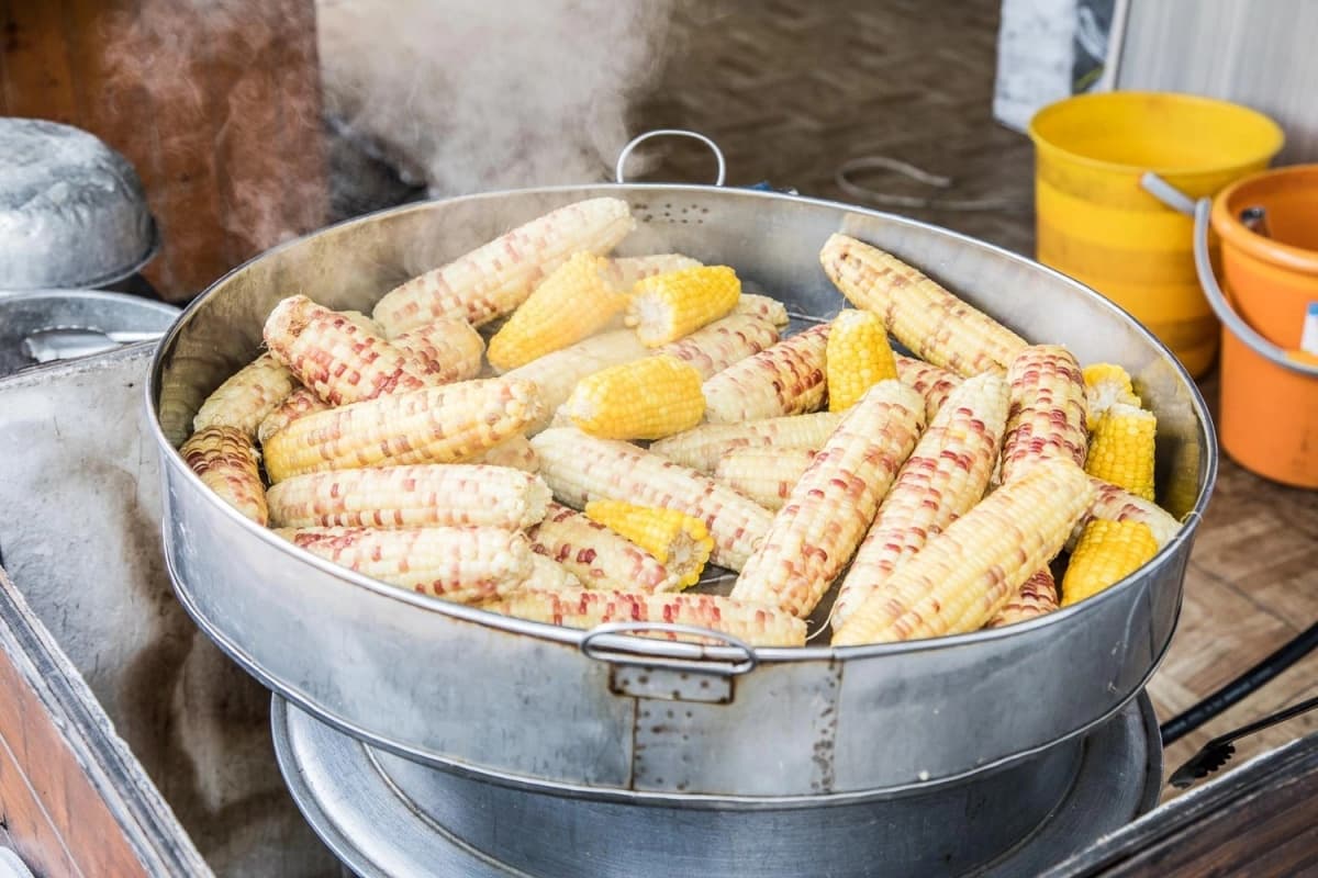 全糖王國的驕傲！台南６家手拿甜點：爆餡珍珠蛋塔、烤玉米冰淇淋、秒殺大福