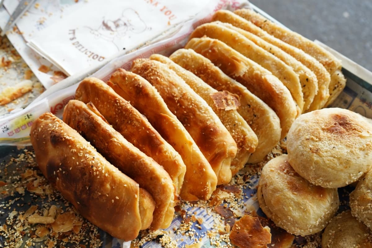 燒餅、油條通通15元！隱藏版「百年油條老店」價格太佛，天亮開賣想吃要早起