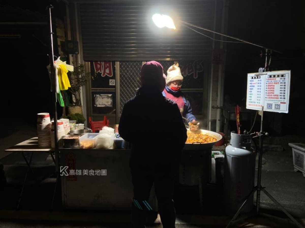 台南鄉親才知！隱藏版「大鍋麻辣燙」連Google都找不到，香辣湯頭、臭豆腐都要吃