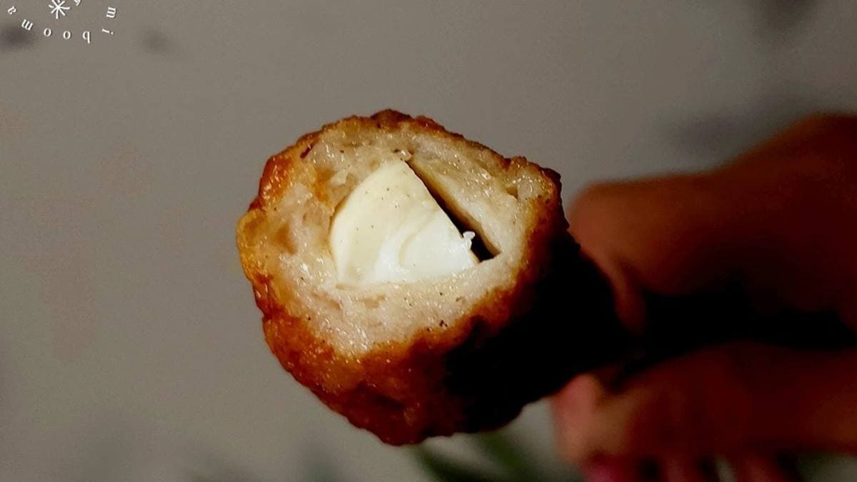 旗魚串裡頭包覆著白煮蛋，入口的口感更為豐富。（圖片來源：米寶麻幸福滿載	）