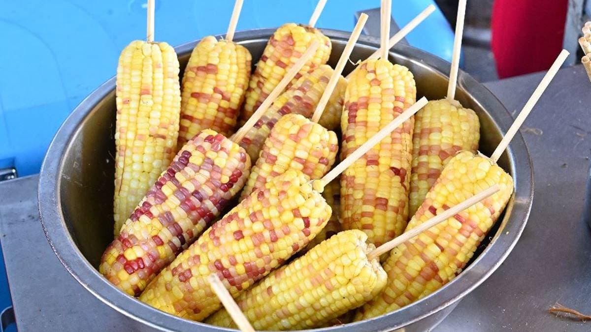 另外也有販售原味烤玉米。（圖片提供：糖糖‘s享食生活）