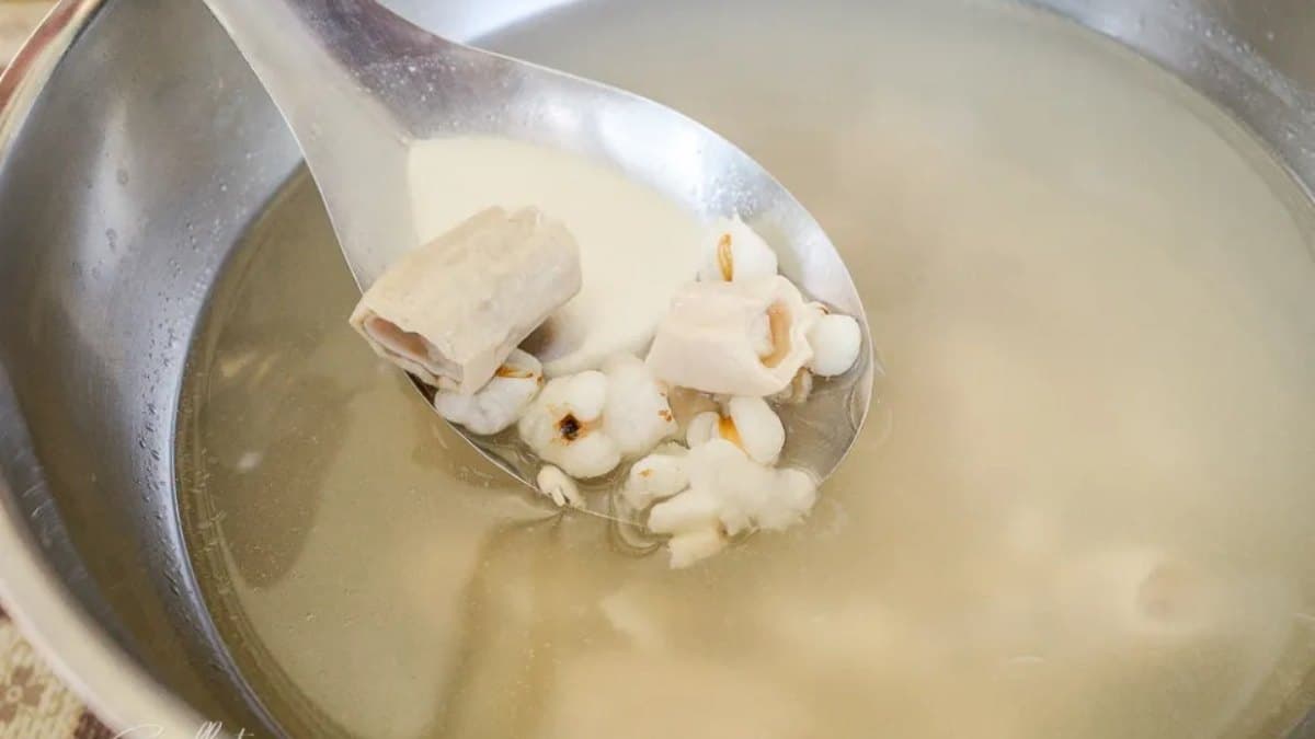 四神湯口味比較清淡，很多網友都推薦。（圖片來源：卡琳。摸魚兒趣）