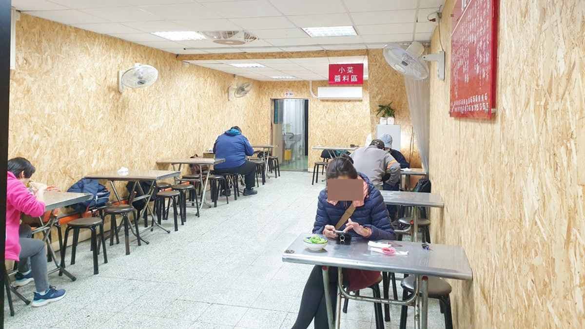 用餐環境動線也變得較為寬敞。（圖片來源：米寶麻幸福滿載）