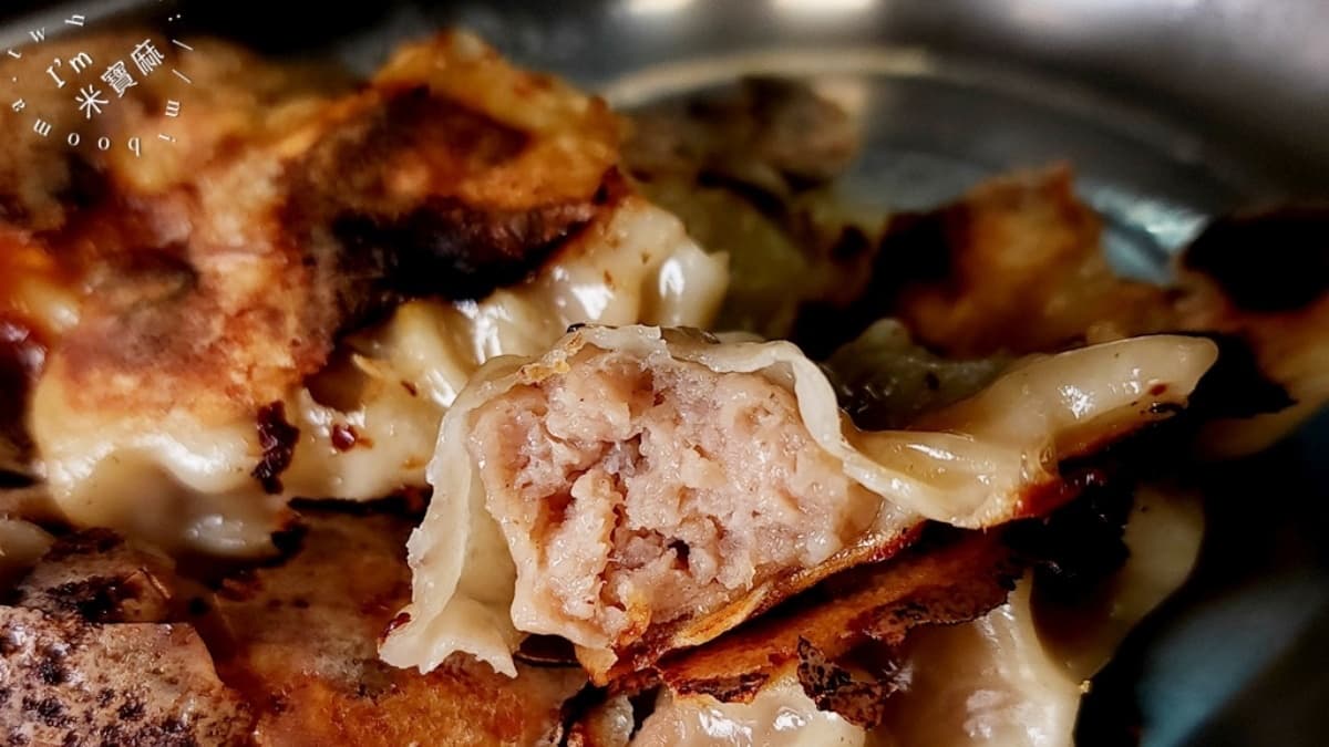 「鮮肉扁食貼」皮嫰帶油香，鮮肉內餡也很不錯。（圖片來源：米寶麻幸福滿載）