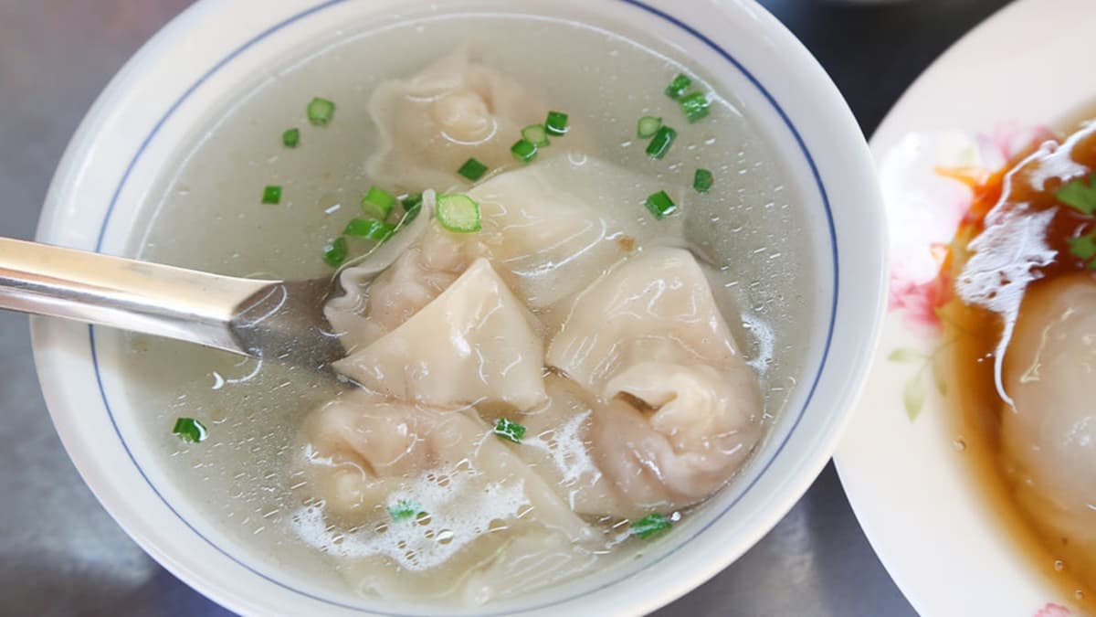 自家包的扁食雖然個頭不大，但是肉餡扎實，味道也很不錯。（圖片來源：台南好FOOD遊）