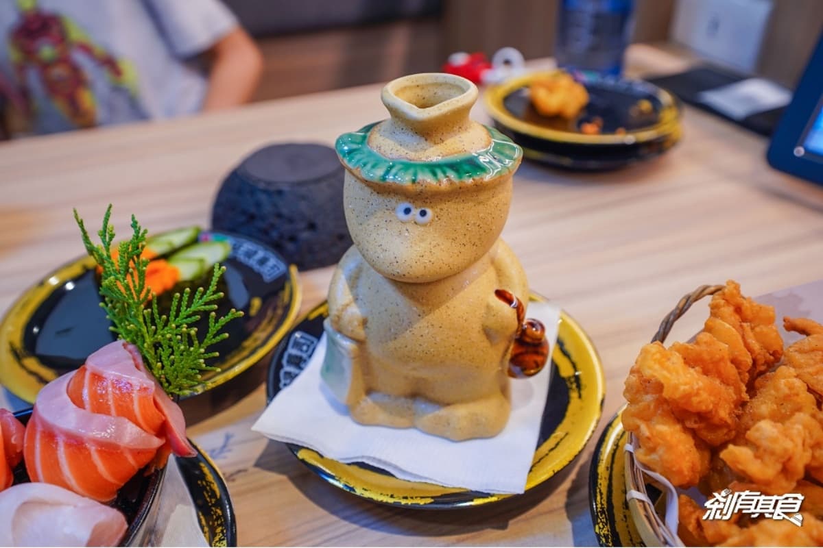 日本「高CP值迴轉壽司」到台中開店!飲料自助吧喝到飽,還有小丑免費折氣球 日本「高CP值迴轉壽司」到台中開店!飲料自助吧喝到飽,還有小丑免費折氣球
