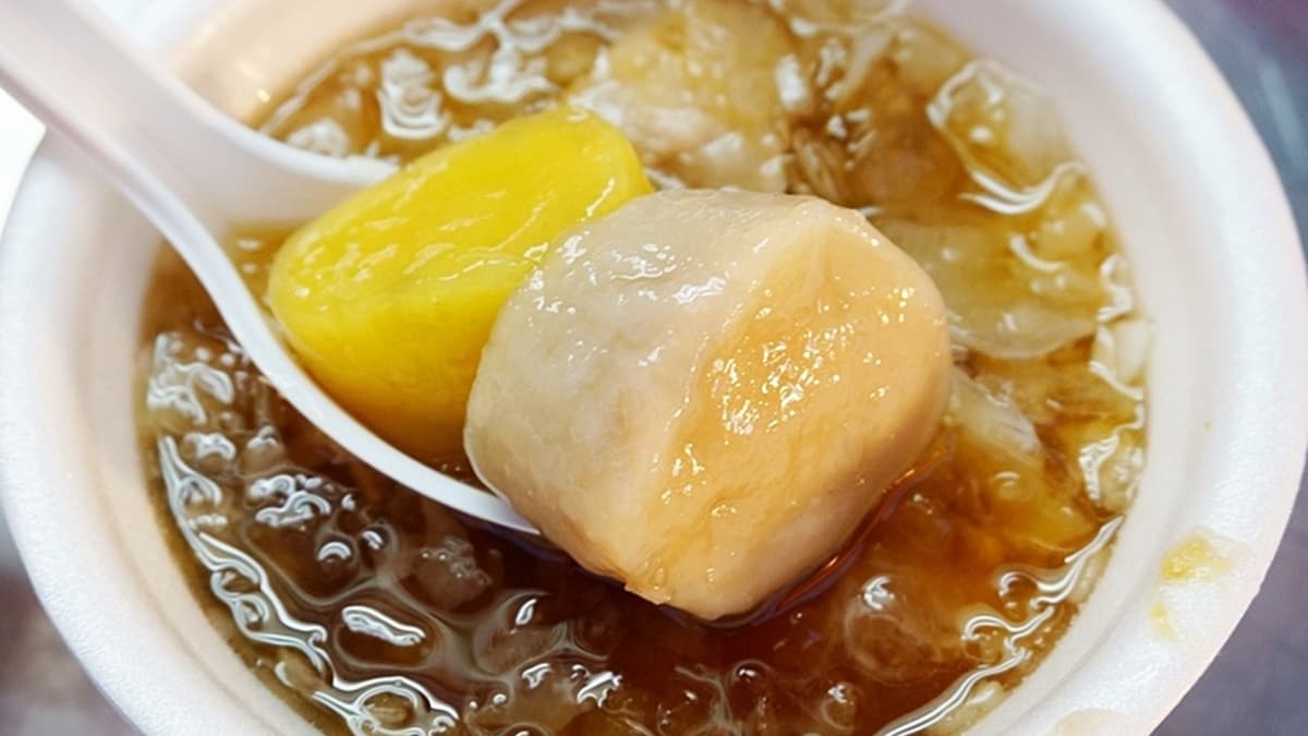 這裡的芋圓大小是一般的３倍，幾乎快比湯匙大了！（圖片來源：PEKO の Simple Life）