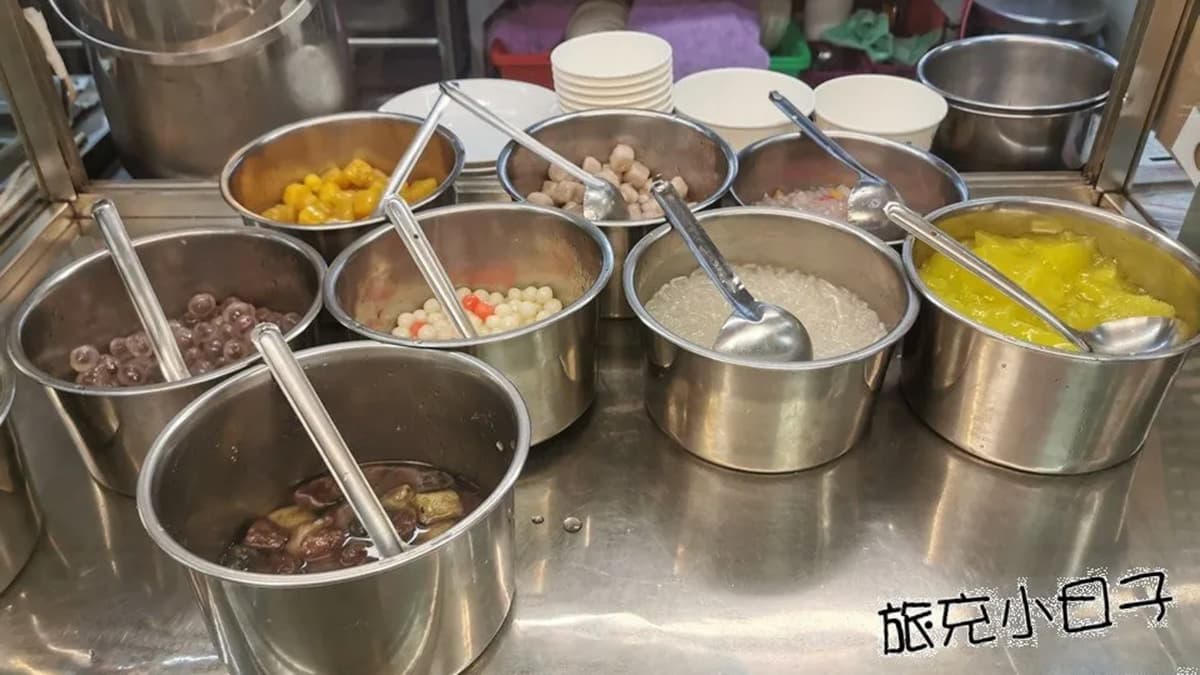 甜品配料選項很多，像是湯圓、粉粿、地瓜圓、芋圓等，感覺都好好吃！（圖片來源：旅充小日子）