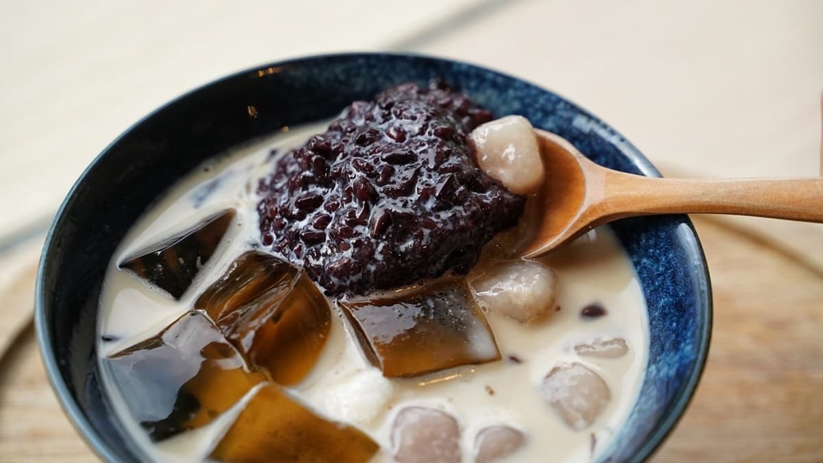 嫩仙草表現還不錯，搭配紫米超好吃！（圖片提供：阿華田的美食日記）