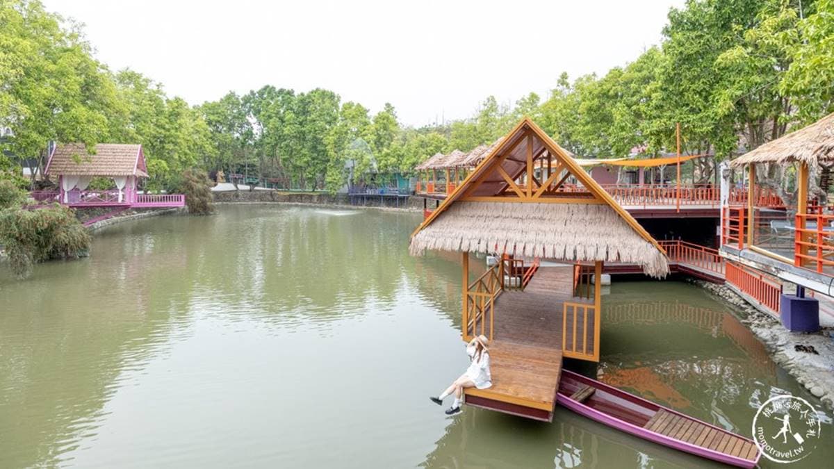 富有南洋海島風情的「水上發呆亭」，是高人氣的打卡景點。（圖片來源：桃桃's旅人手札）