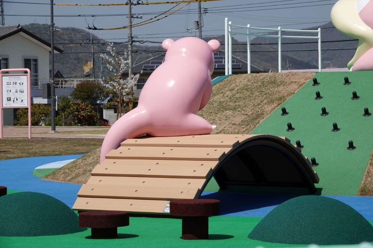 整座呆呆獸公園十分開闊，可容納許多小朋友一起放電。（圖片來源：@yukine_net3）
