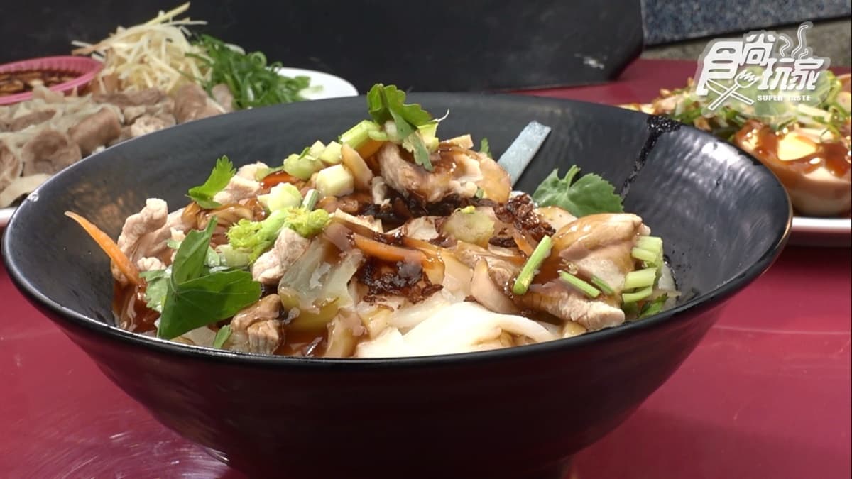 「乾粄條」是店裡人氣必點。
